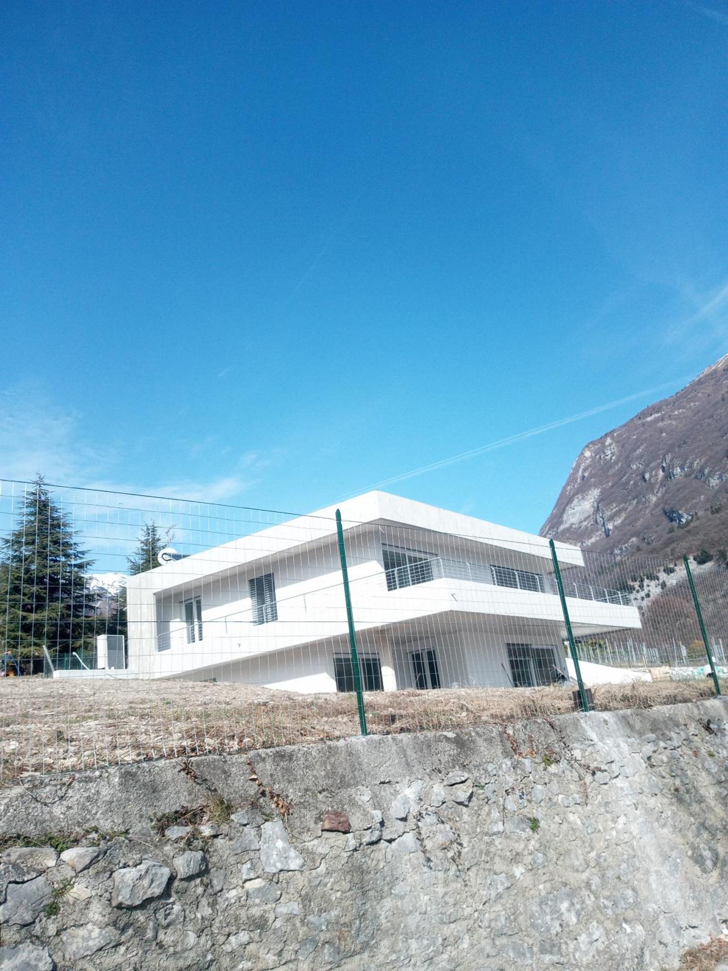 Tenno Lake Sun Luaran gambar